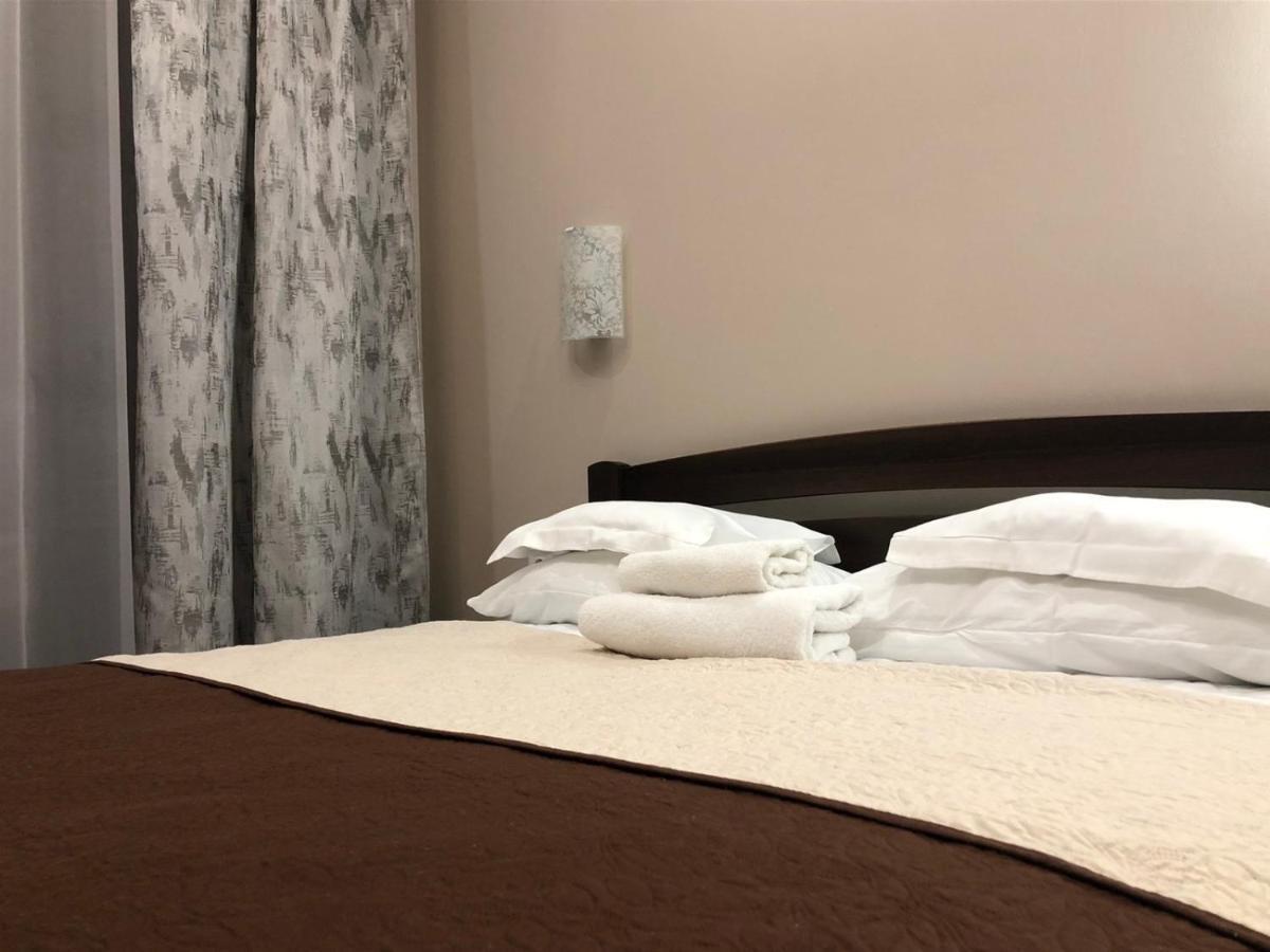 Atlant Hotel Ujgorod Dış mekan fotoğraf