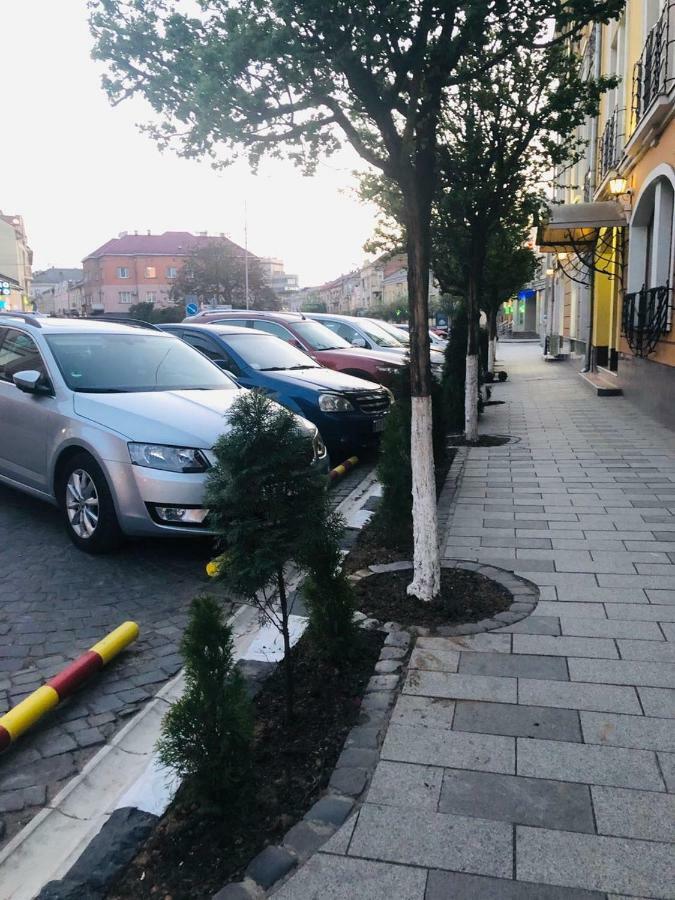 Atlant Hotel Ujgorod Dış mekan fotoğraf