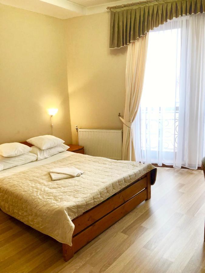 Atlant Hotel Ujgorod Dış mekan fotoğraf